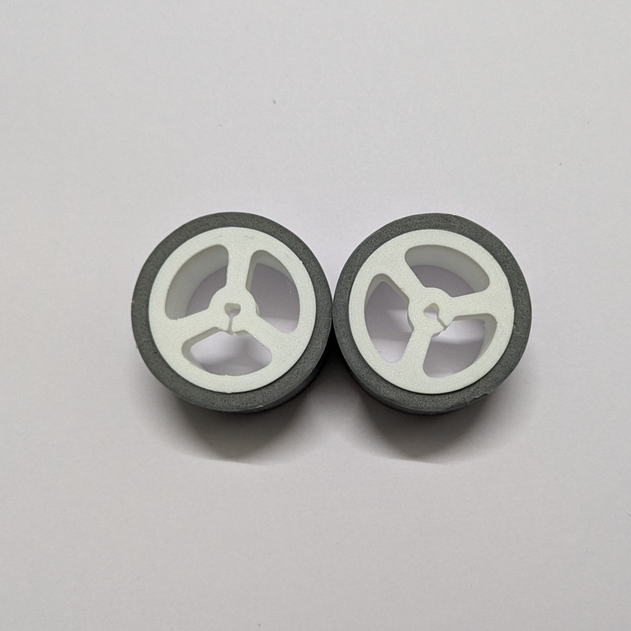 P-2235- N20 wheel + tyre combo